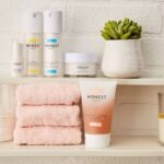 Beauty kit skincare product display